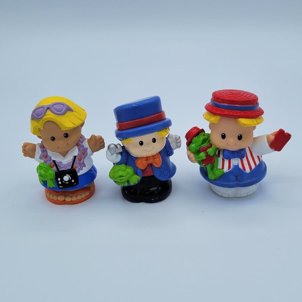 Fisher-Price Little People 3 Eddie Figures Vacation Ring Master Carnival
